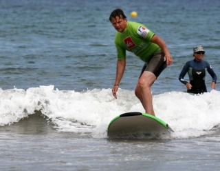  Clases de surf para adultos 